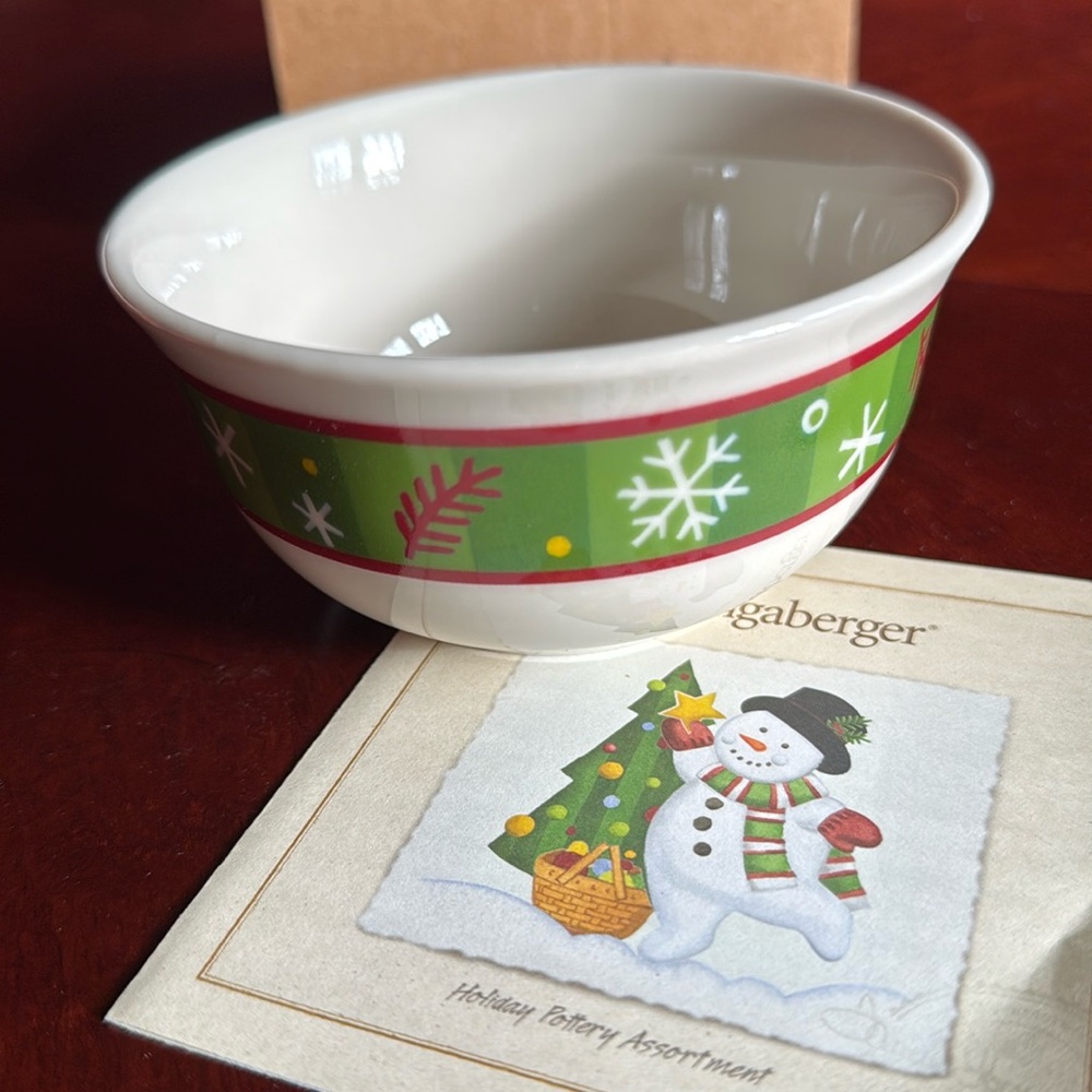 LONGABERGER Holiday bowl